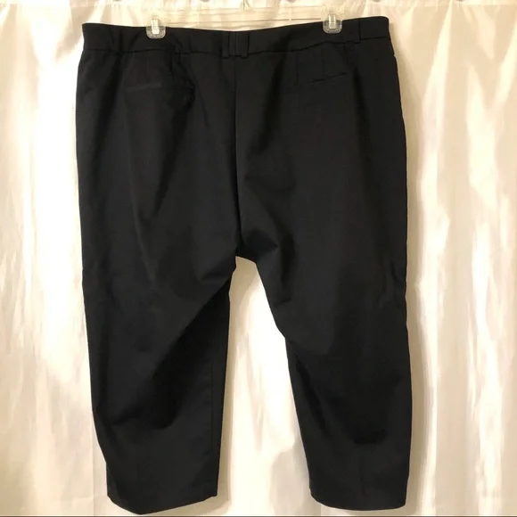 24W DOCKERS CROP PANTS - Picture 5 of 10